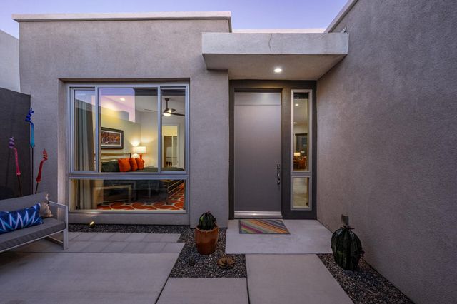 4270 Amber Lane, Palm Springs, CA 92262