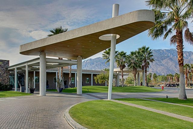 4270 Amber Lane, Palm Springs, CA 92262