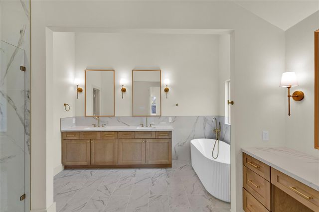 20 Buttonbush Ct, The Woodlands, TX 77380