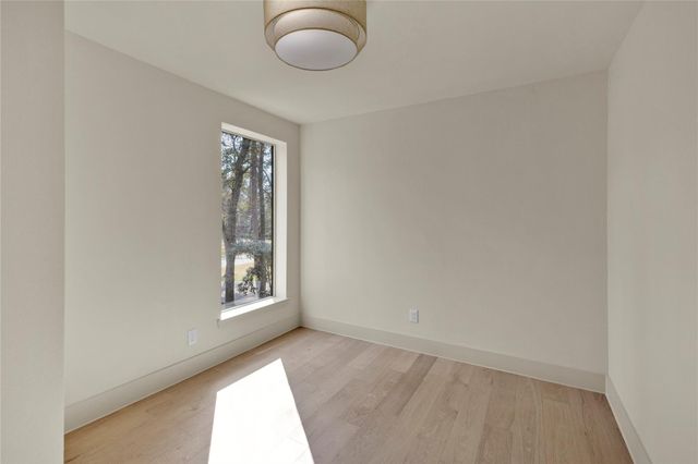 20 Buttonbush Ct, The Woodlands, TX 77380