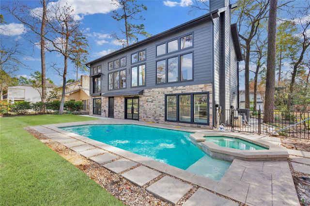 20 Buttonbush Ct, The Woodlands, TX 77380