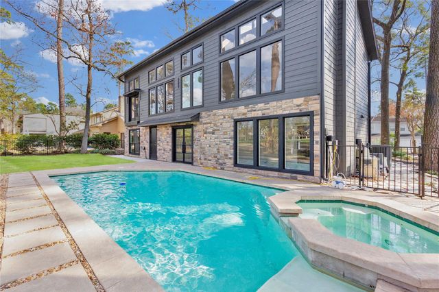 20 Buttonbush Ct, The Woodlands, TX 77380