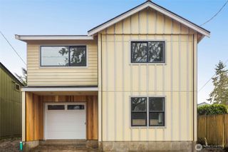 8109 34th Avenue SW #B, Seattle, WA 98126