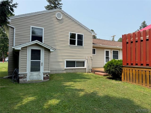 1721 Sweeney Street, North Tonawanda, NY 14120