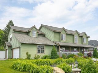 17201 E Galaxy Ln, Greenacres, WA 99016