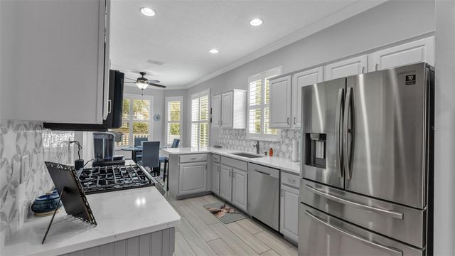 3943 WINDCHIME LANE, Lakeland, FL 33811