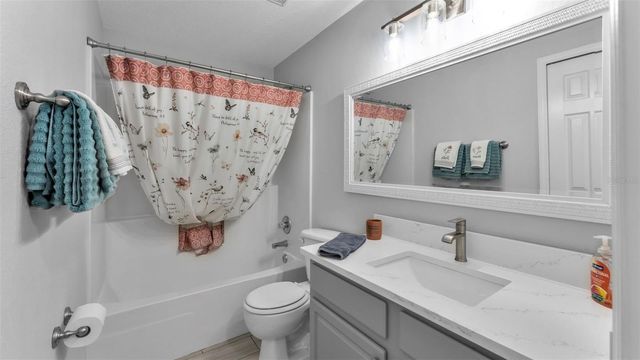 3943 WINDCHIME LANE, Lakeland, FL 33811