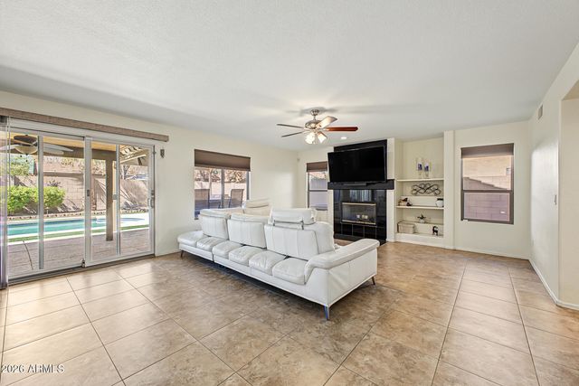 16180 N 158TH Avenue, Surprise, AZ 85374