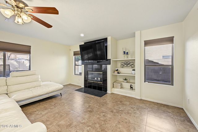 16180 N 158TH Avenue, Surprise, AZ 85374