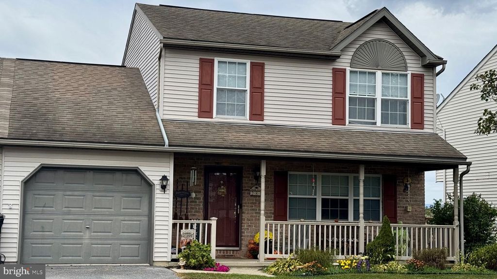 281 N VIEW RD, Fleetwood, PA 19522