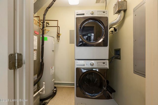 324 E Main St 200, Louisville, KY 40202