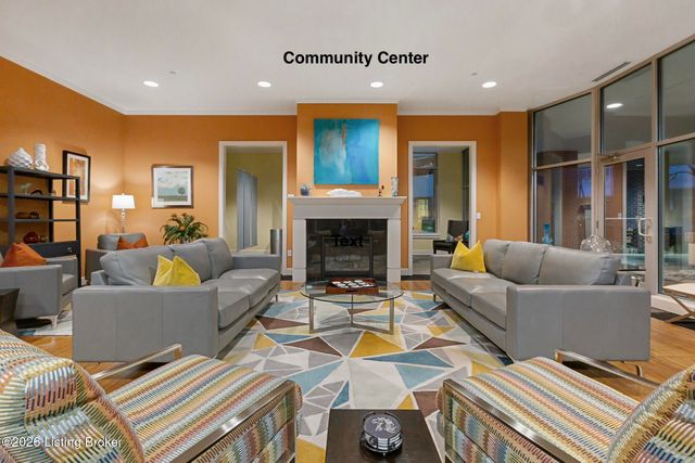 324 E Main St 200, Louisville, KY 40202