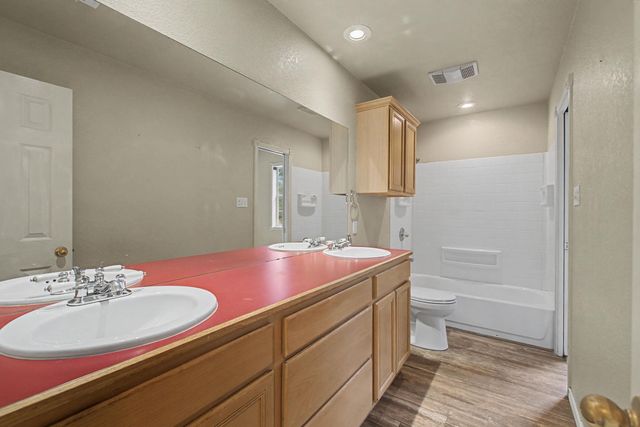 4308 Mountain View DR, Kingsland, TX 78639