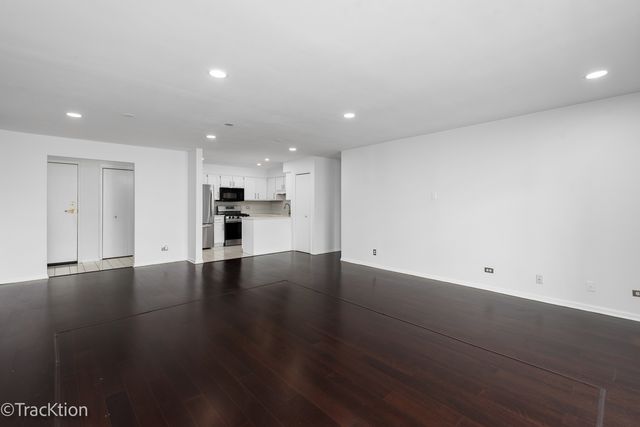 6400 W Belle Plaine Avenue 509, Chicago, IL 60634