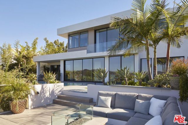 1769 Stone Canyon Road, Los Angeles, CA 90077