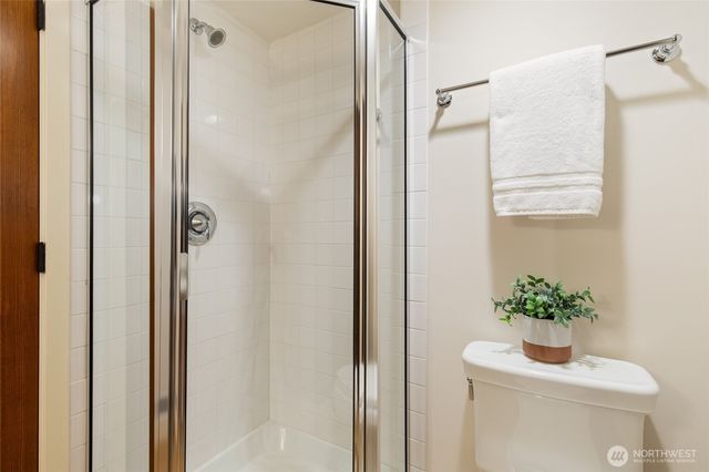 2017 36th Avenue W, Seattle, WA 98199