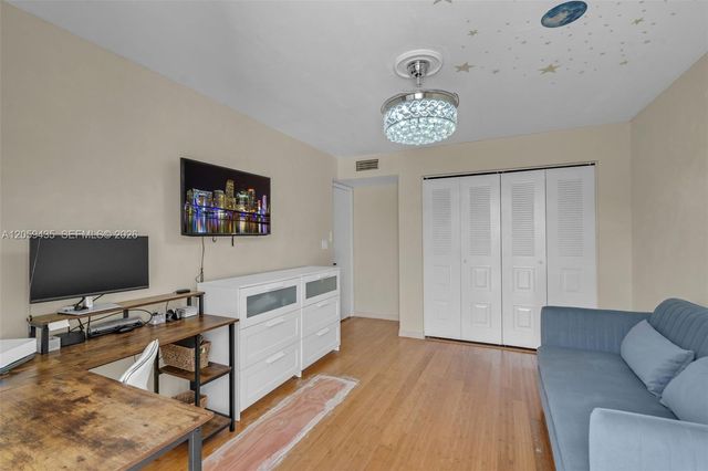 683 NE 206th Terrace, Miami, FL 33179