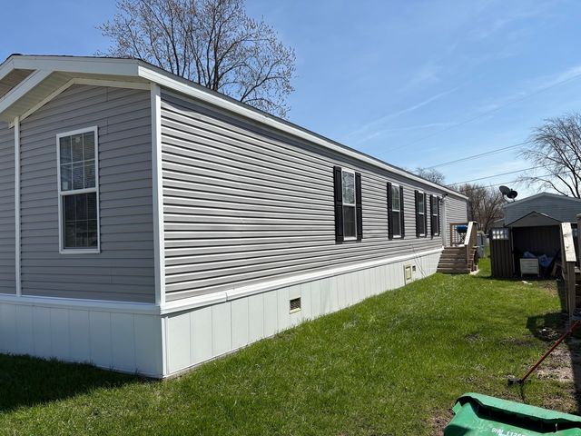 602 Virginia Avenue, Lynwood, IL 60411