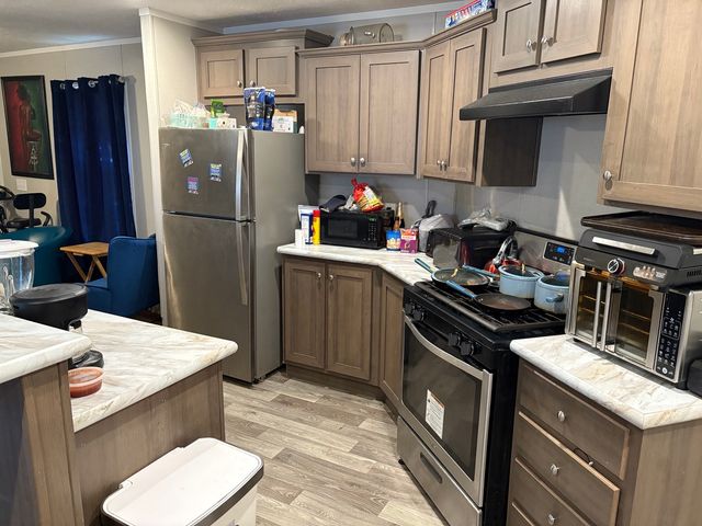 602 Virginia Avenue, Lynwood, IL 60411