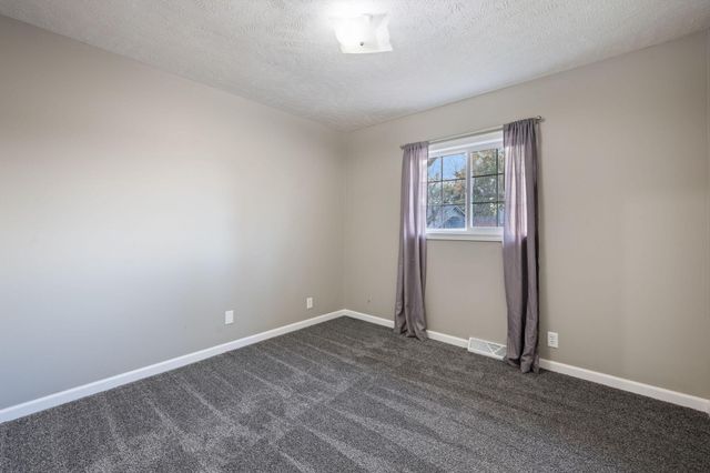 309 WILDWOOD Road, Council Bluffs, IA 51503