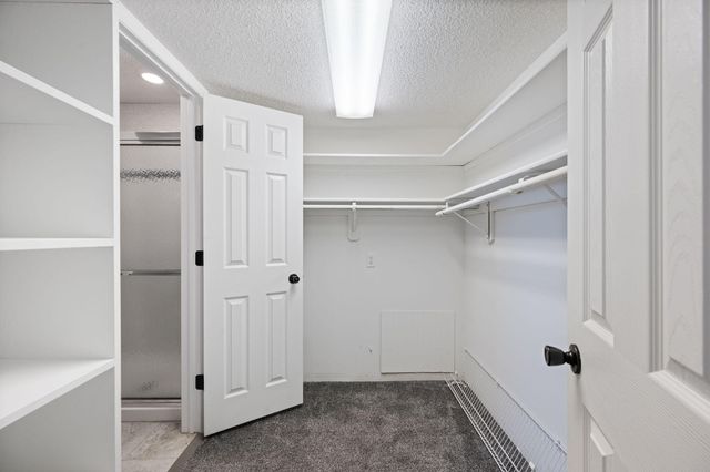 309 WILDWOOD Road, Council Bluffs, IA 51503