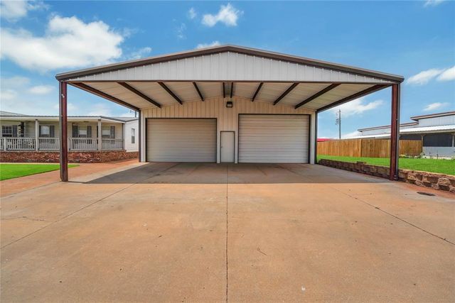 10145 N 2116 Circle, Foss Lake, OK 73626