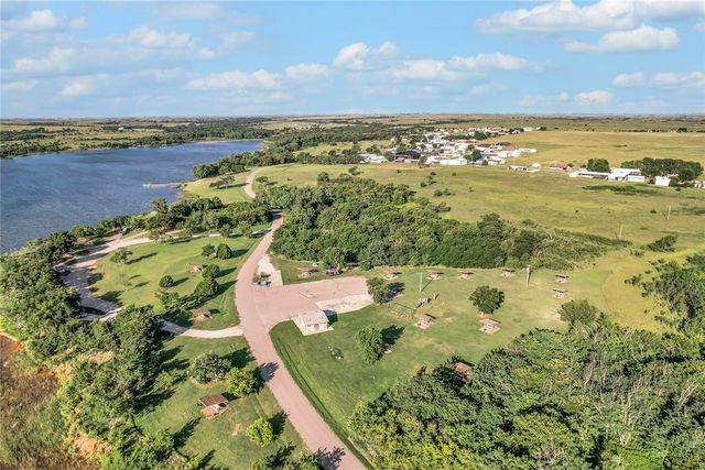 10145 N 2116 Circle, Foss Lake, OK 73626