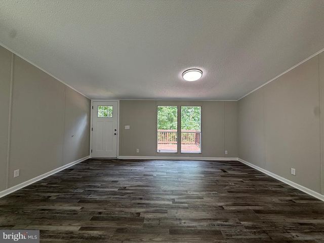 34112 INDIANTOWN RD, Locust Grove, VA 22508