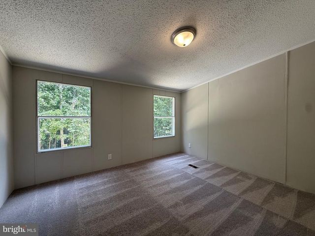 34112 INDIANTOWN RD, Locust Grove, VA 22508