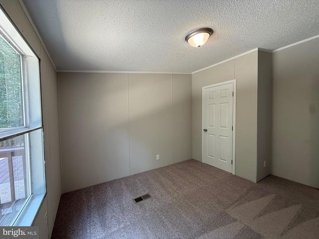 34112 INDIANTOWN RD, Locust Grove, VA 22508