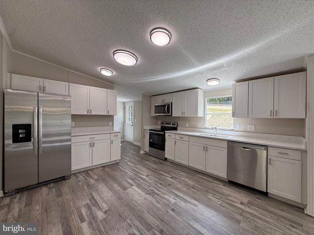 34112 INDIANTOWN RD, Locust Grove, VA 22508