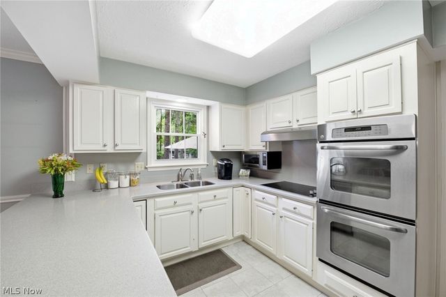 11635 Twin Mills Lane, Chardon, OH 44024