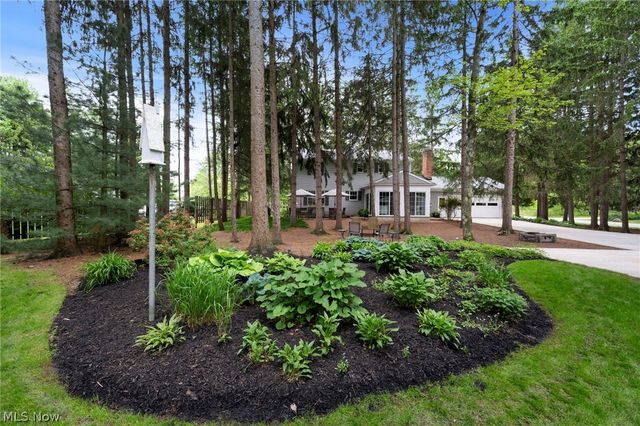 11635 Twin Mills Lane, Chardon, OH 44024