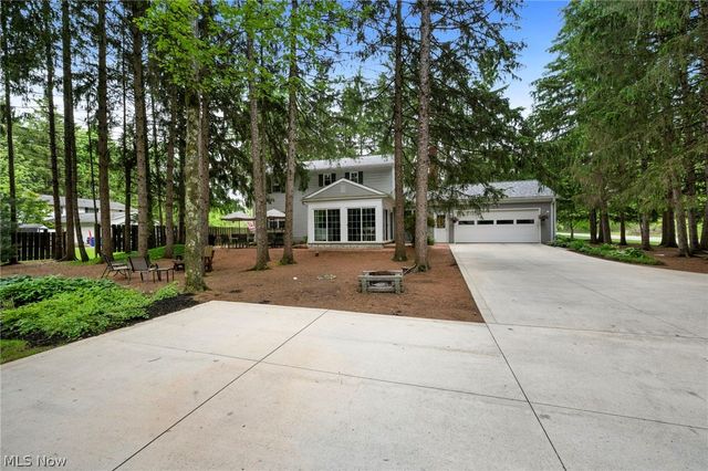 11635 Twin Mills Lane, Chardon, OH 44024