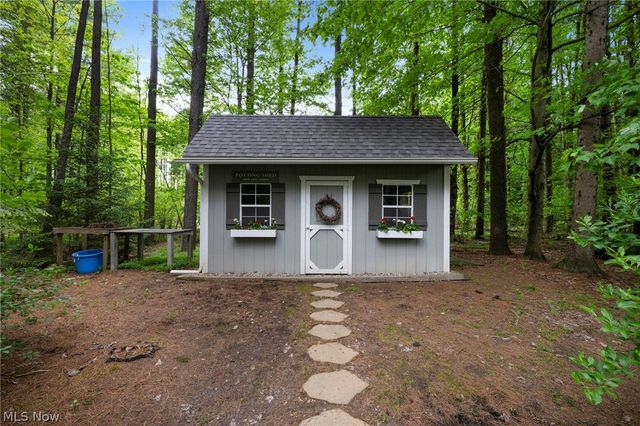 11635 Twin Mills Lane, Chardon, OH 44024
