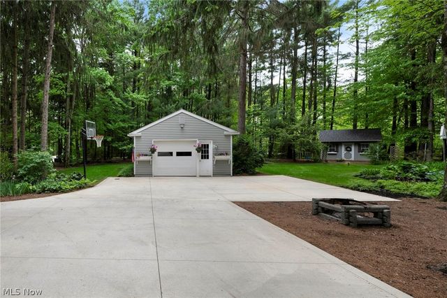 11635 Twin Mills Lane, Chardon, OH 44024
