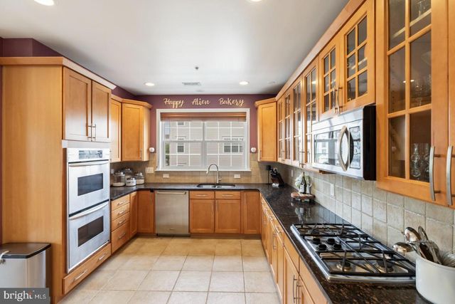 22683 SETTLERS TRAIL TER, Brambleton, VA 20148