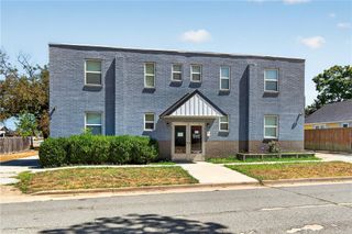 715 N 3rd Street, Rogers, AR 72756