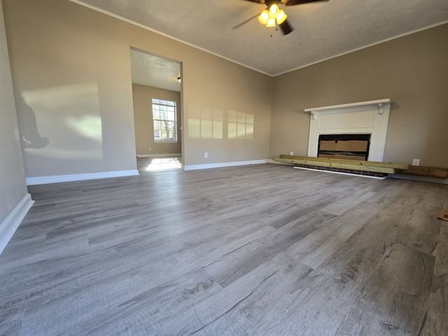 414 Pacific Ave, Oak Grove, KY 42262