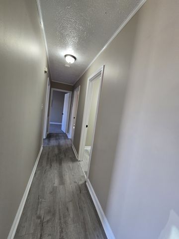 414 Pacific Ave, Oak Grove, KY 42262