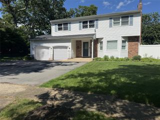 173 Brooklyn Avenue, Huntington, NY 11743