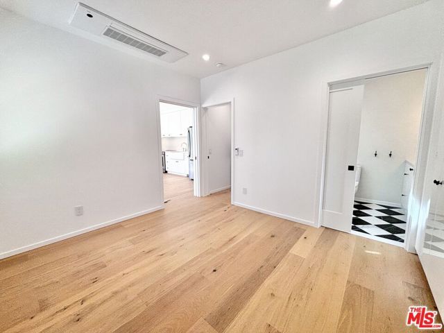 1979 Kenmore Avenue, Los Angeles, CA 90027