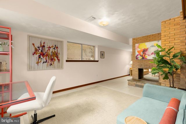1840 PRIMROSE RD NW, Washington, DC 20012