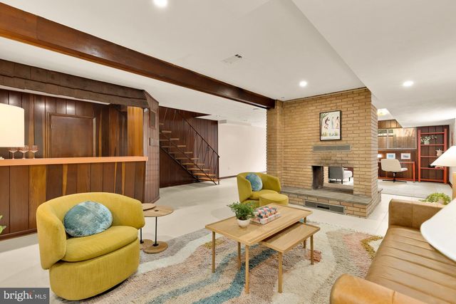 1840 PRIMROSE RD NW, Washington, DC 20012