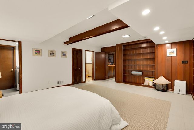 1840 PRIMROSE RD NW, Washington, DC 20012