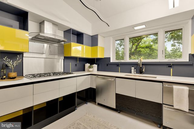 1840 PRIMROSE RD NW, Washington, DC 20012
