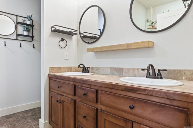 133 Prospect Park Drive, Bryant, AR 72022