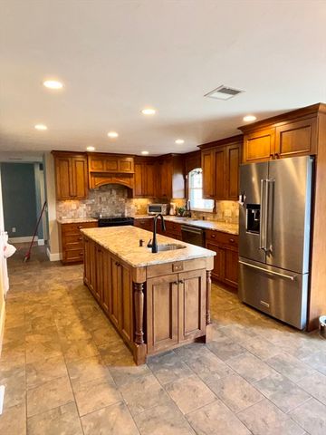 280 Blackstone St., Blackstone, MA 01504