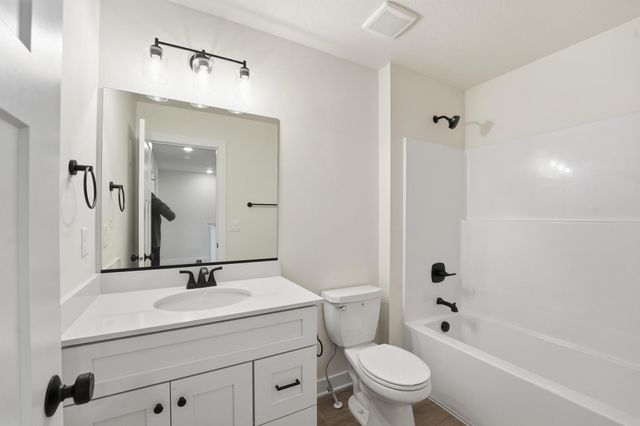 1347 Meadow Rose Place, Waukee, IA 50263