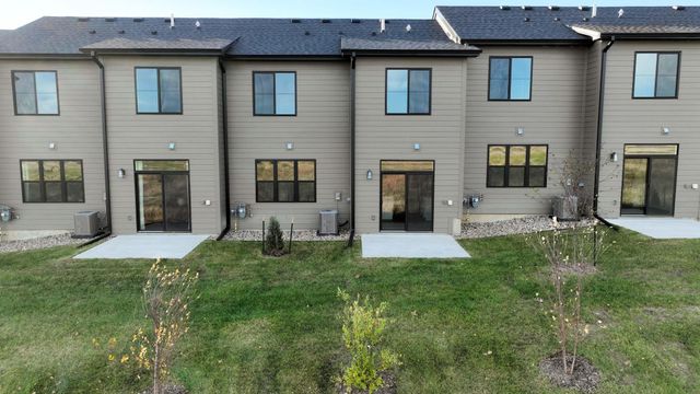1347 Meadow Rose Place, Waukee, IA 50263